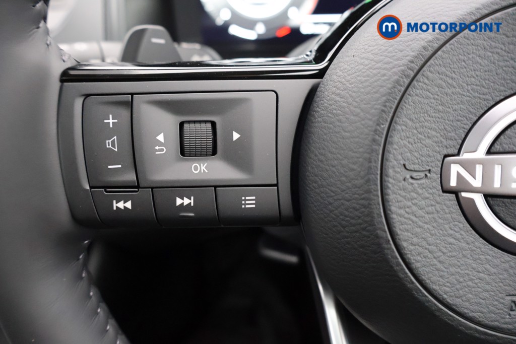 Nissan Qashqai N-Connecta Automatic Petrol SUV - Stock Number (1569408) - 2nd supplementary image