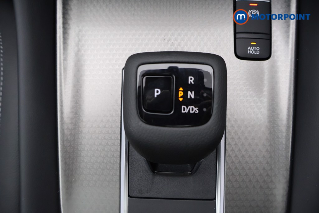 Nissan Qashqai N-Connecta Automatic Petrol SUV - Stock Number (1569408) - 6th supplementary image