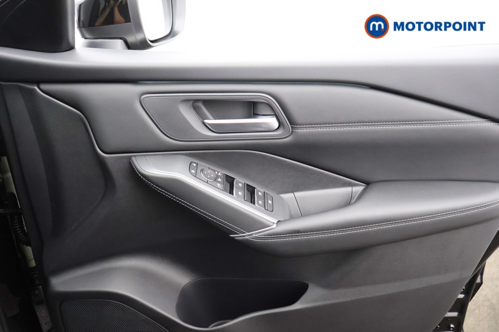 Nissan Qashqai N-Connecta Automatic Petrol SUV - Stock Number (1569408) - 8th supplementary image