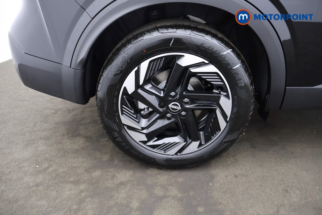 Nissan Qashqai N-Connecta Automatic Petrol SUV - Stock Number (1569408) - 16th supplementary image