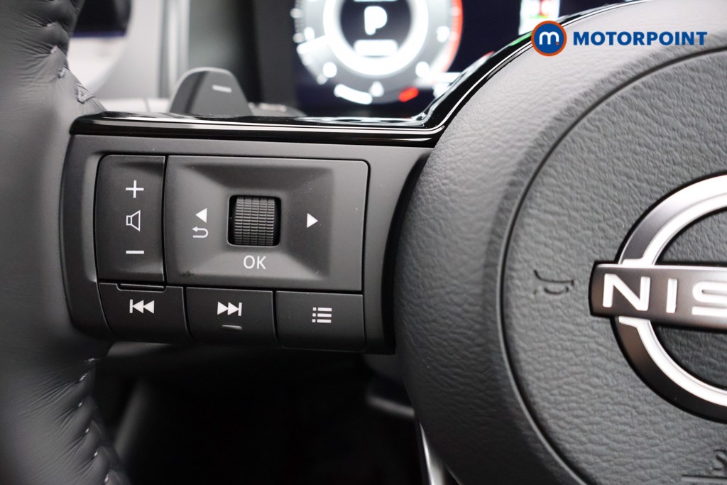 Nissan Qashqai N-Connecta Automatic Petrol SUV - Stock Number (1569411) - 2nd supplementary image