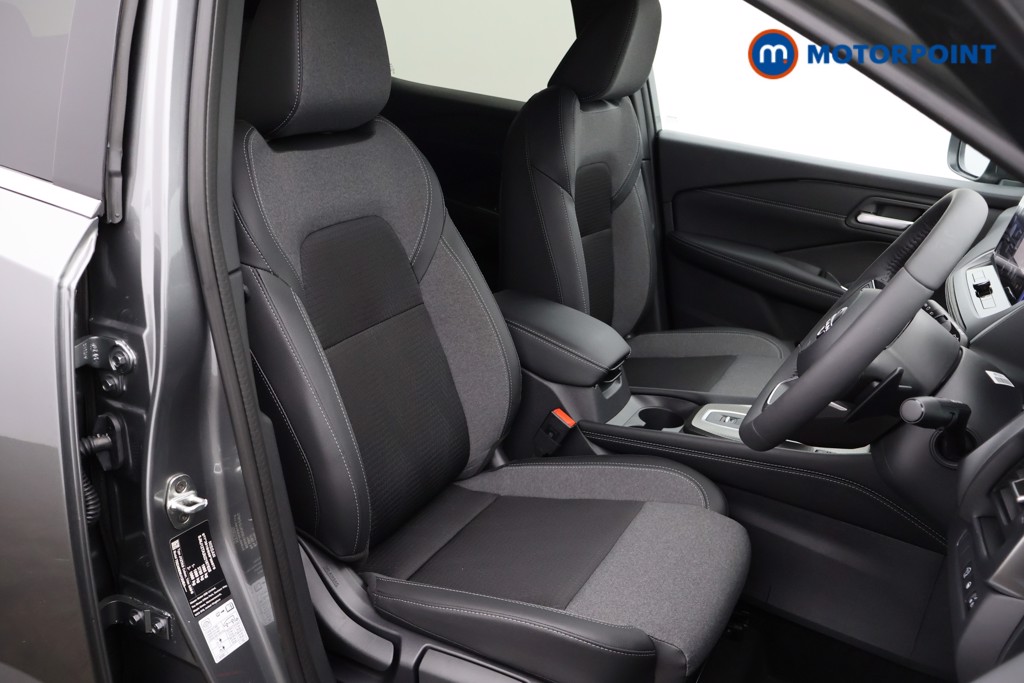 Nissan Qashqai N-Connecta Automatic Petrol SUV - Stock Number (1569411) - 9th supplementary image