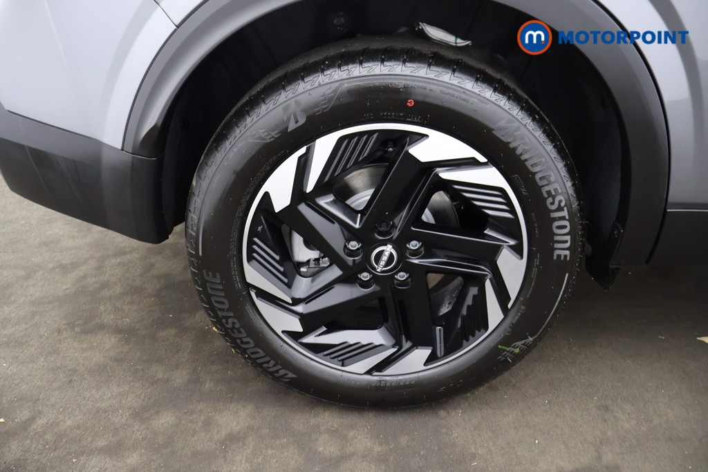 Nissan Qashqai N-Connecta Automatic Petrol SUV - Stock Number (1569411) - 16th supplementary image