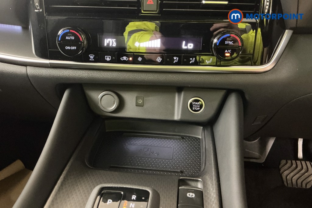 Nissan Qashqai N-Connecta Automatic Petrol SUV - Stock Number (1569420) - 15th supplementary image