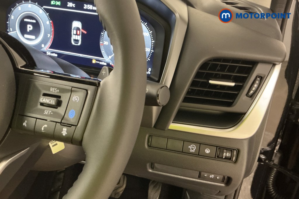 Nissan Qashqai N-Connecta Automatic Petrol SUV - Stock Number (1569420) - 20th supplementary image