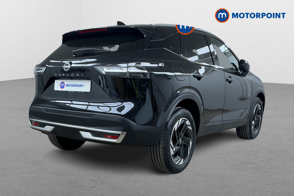 Nissan Qashqai N-Connecta Automatic Petrol SUV - Stock Number (1569420) - Drivers side rear corner