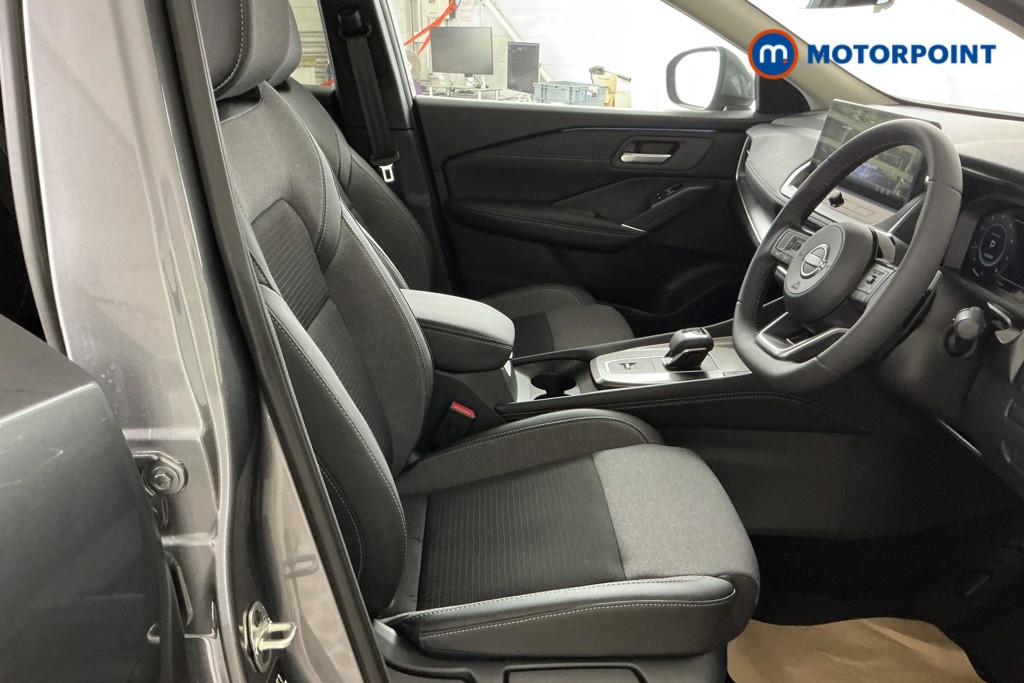 Nissan Qashqai N-Connecta Automatic Petrol SUV - Stock Number (1569423) - 4th supplementary image