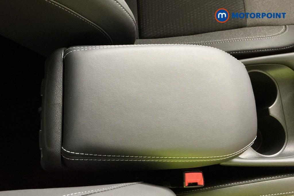 Nissan Qashqai N-Connecta Automatic Petrol SUV - Stock Number (1569423) - 7th supplementary image
