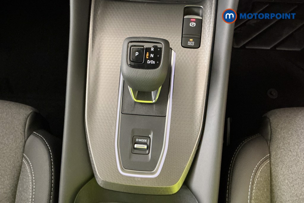 Nissan Qashqai N-Connecta Automatic Petrol SUV - Stock Number (1569423) - 12th supplementary image