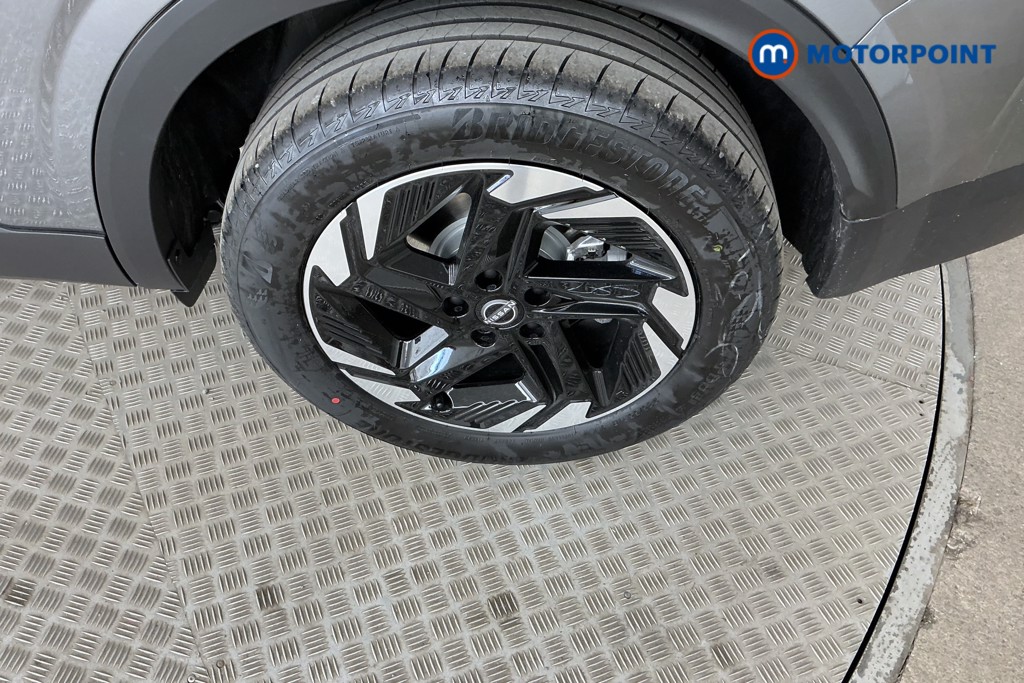 Nissan Qashqai N-Connecta Automatic Petrol SUV - Stock Number (1569423) - 35th supplementary image