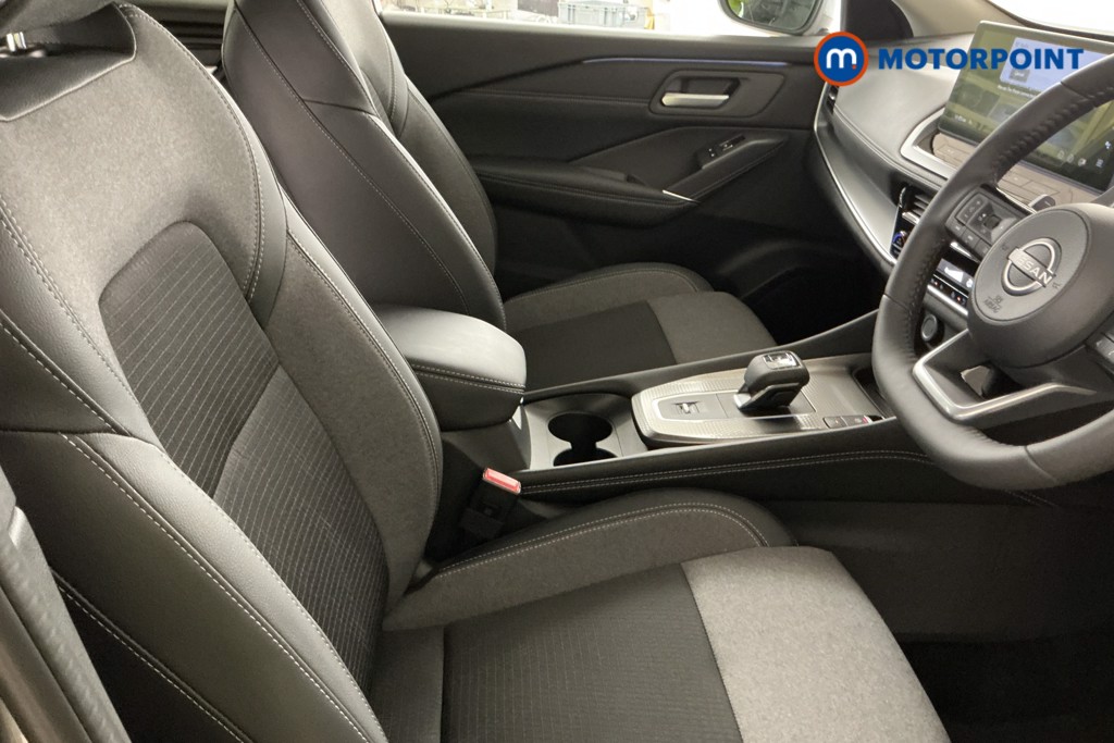 Nissan Qashqai N-Connecta Automatic Petrol SUV - Stock Number (1569424) - 4th supplementary image