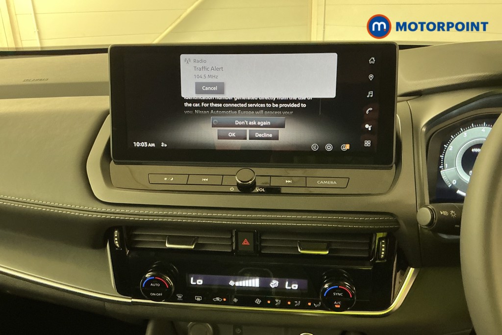 Nissan Qashqai N-Connecta Automatic Petrol SUV - Stock Number (1569424) - 5th supplementary image