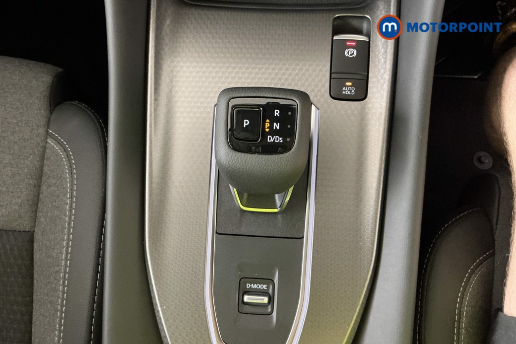 Nissan Qashqai N-Connecta Automatic Petrol SUV - Stock Number (1569424) - 12th supplementary image