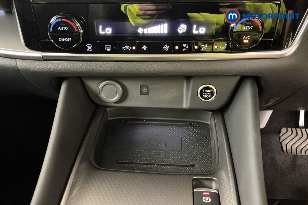 Nissan Qashqai N-Connecta Automatic Petrol SUV - Stock Number (1569424) - 15th supplementary image