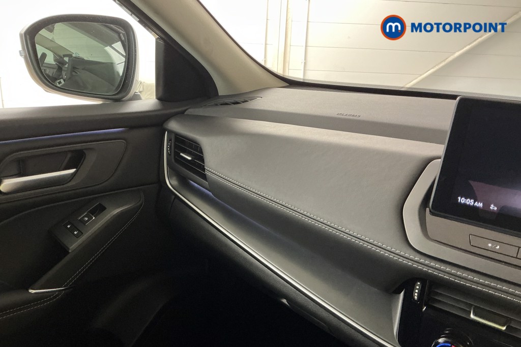 Nissan Qashqai N-Connecta Automatic Petrol SUV - Stock Number (1569424) - 16th supplementary image