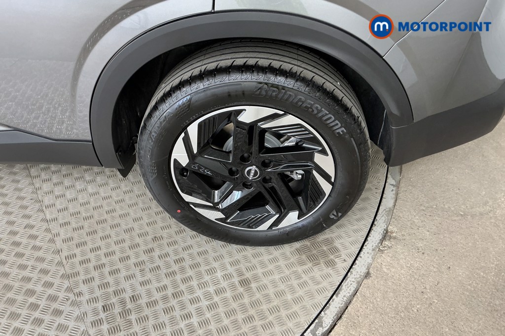 Nissan Qashqai N-Connecta Automatic Petrol SUV - Stock Number (1569424) - 35th supplementary image