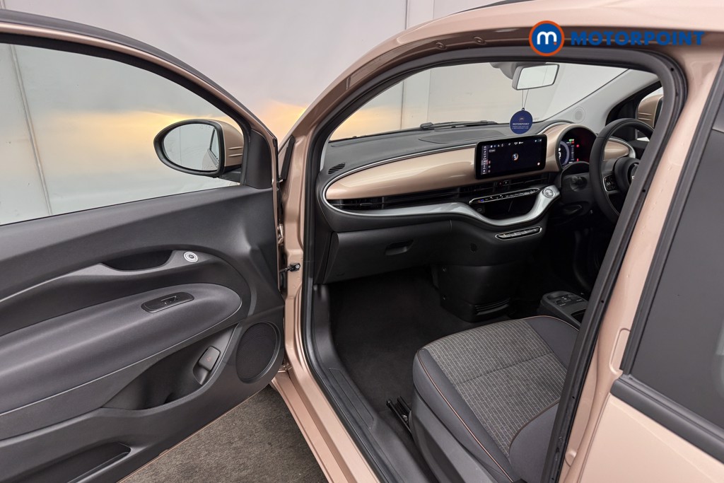 Fiat 500 Icon Automatic Electric Convertible - Stock Number (1569674) - 5th supplementary image