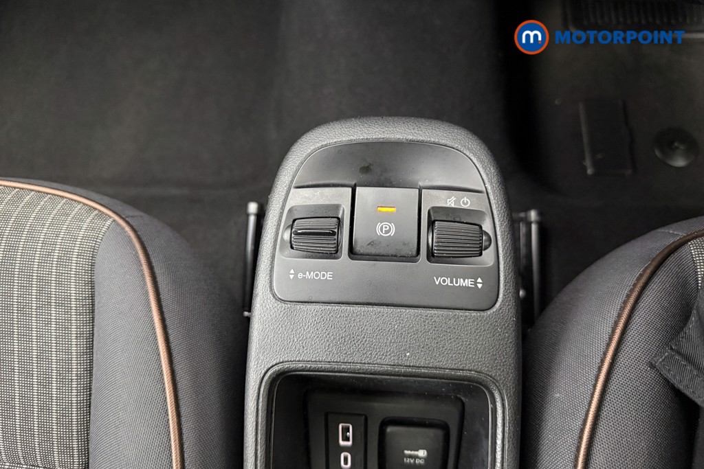 Fiat 500 Icon Automatic Electric Convertible - Stock Number (1569674) - 17th supplementary image