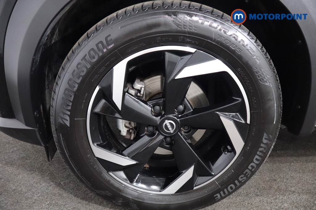 Nissan Juke N-Connecta Automatic Petrol SUV - Stock Number (1569825) - 11th supplementary image