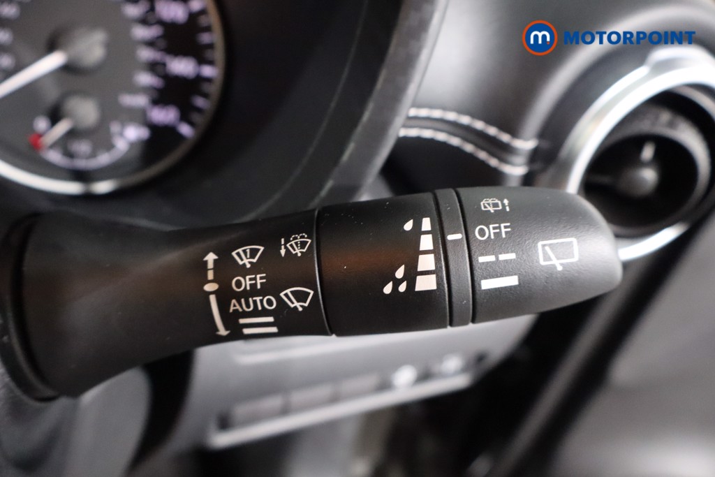 Nissan Juke N-Connecta Automatic Petrol SUV - Stock Number (1569825) - 18th supplementary image