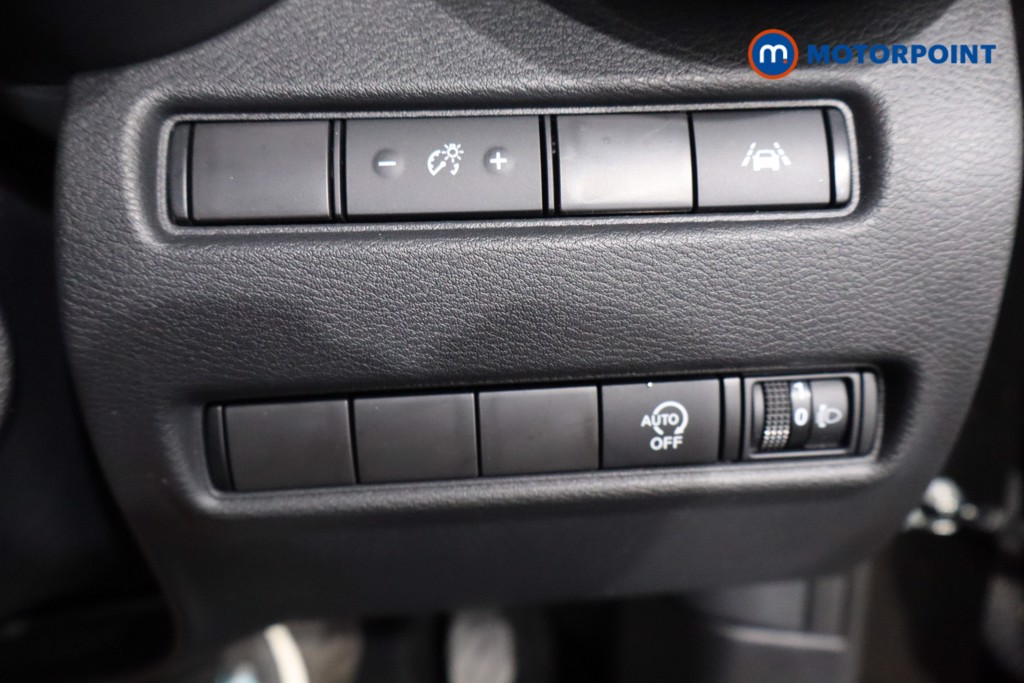 Nissan Juke N-Connecta Automatic Petrol SUV - Stock Number (1569825) - 21st supplementary image