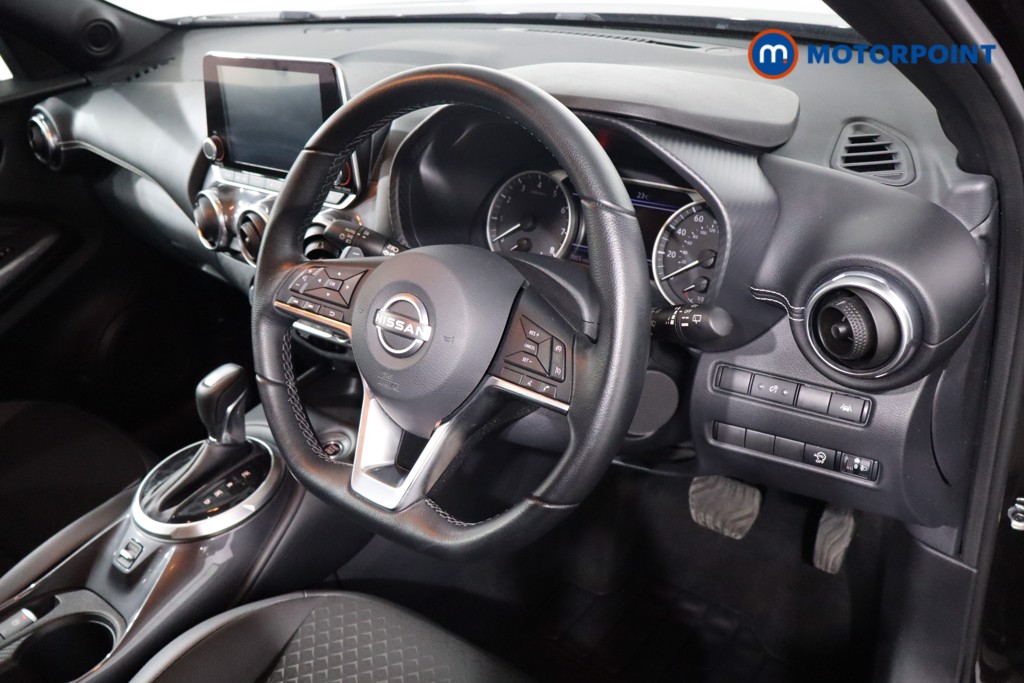 Nissan Juke N-Connecta Automatic Petrol SUV - Stock Number (1569825) - 23rd supplementary image