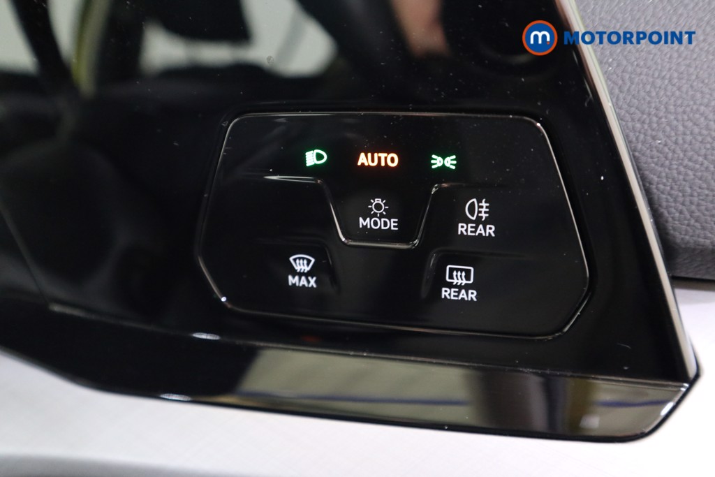 Volkswagen Golf Life Automatic Petrol Hatchback - Stock Number (1569967) - 8th supplementary image