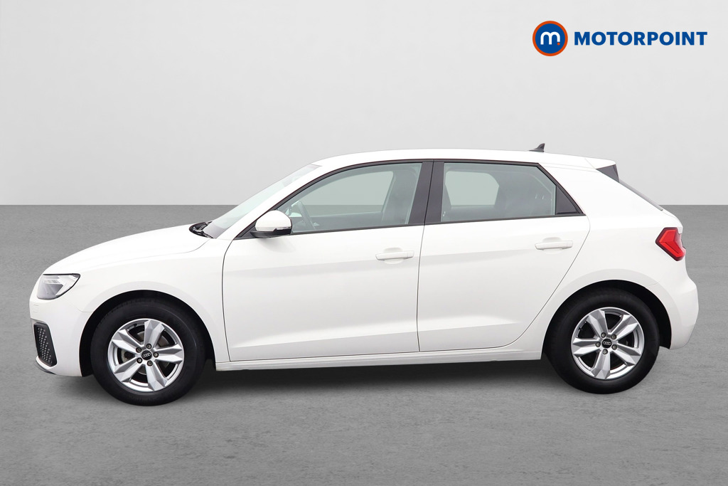 Audi A1 Technik Manual Petrol Hatchback - Stock Number (1570174) - Passenger side