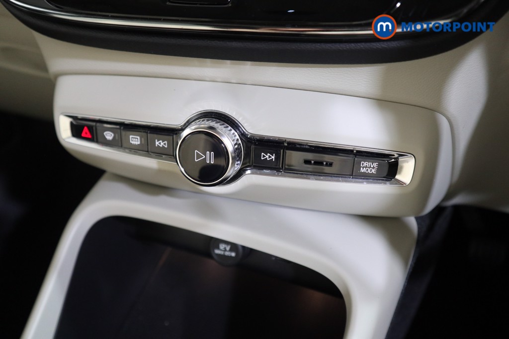 Volvo Xc40 Inscription Manual Petrol SUV - Stock Number (1570241) - 7th supplementary image