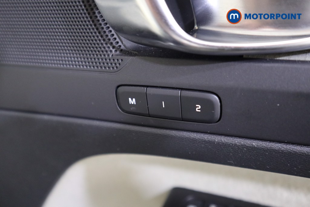 Volvo Xc40 Inscription Manual Petrol SUV - Stock Number (1570241) - 10th supplementary image