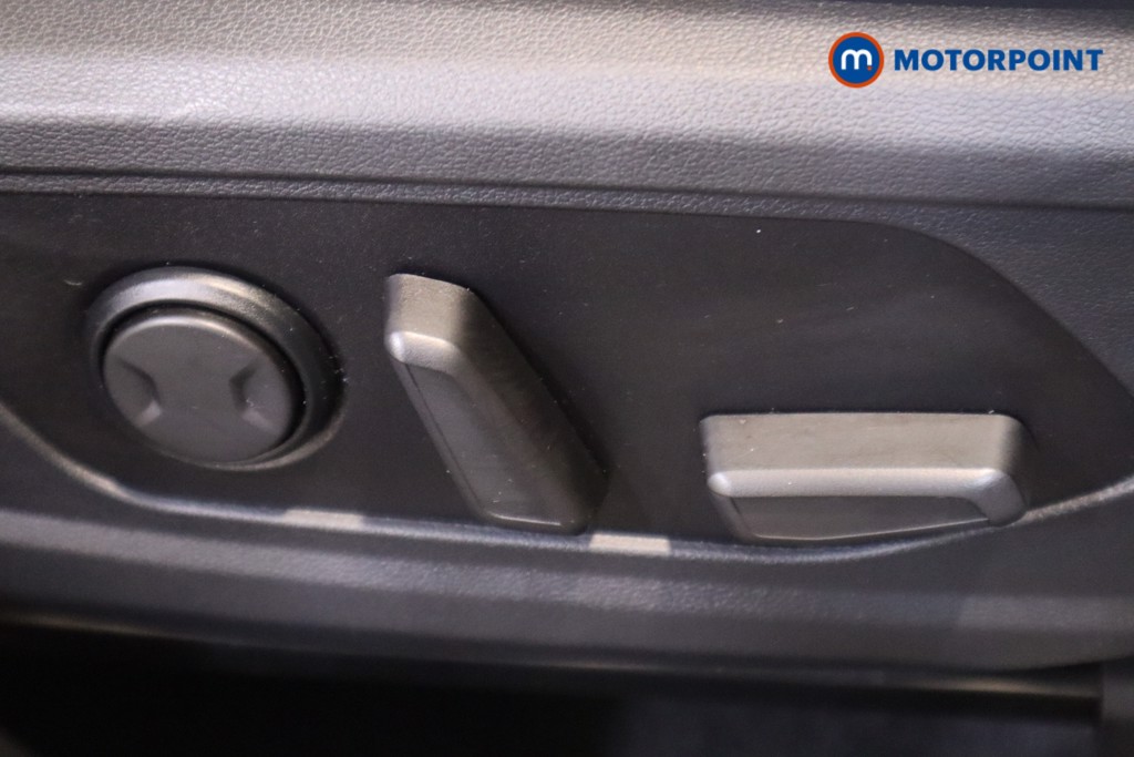 Hyundai Tucson Ultimate Automatic Petrol-Electric Hybrid SUV - Stock Number (1570466) - 17th supplementary image