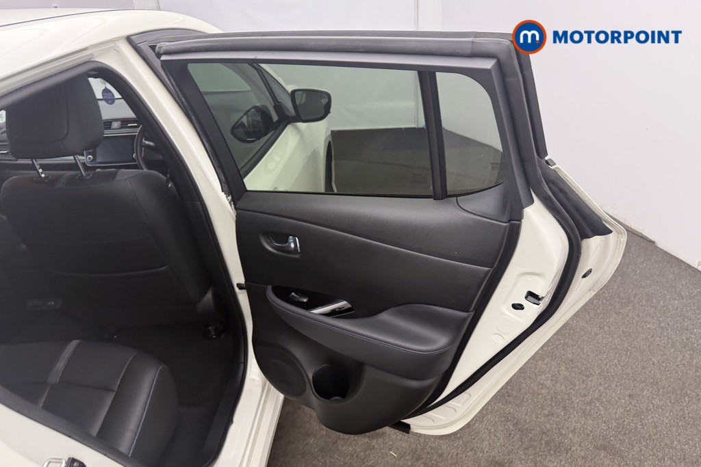 Nissan Leaf Tekna Automatic Electric Hatchback - Stock Number (1570809) - 8th supplementary image