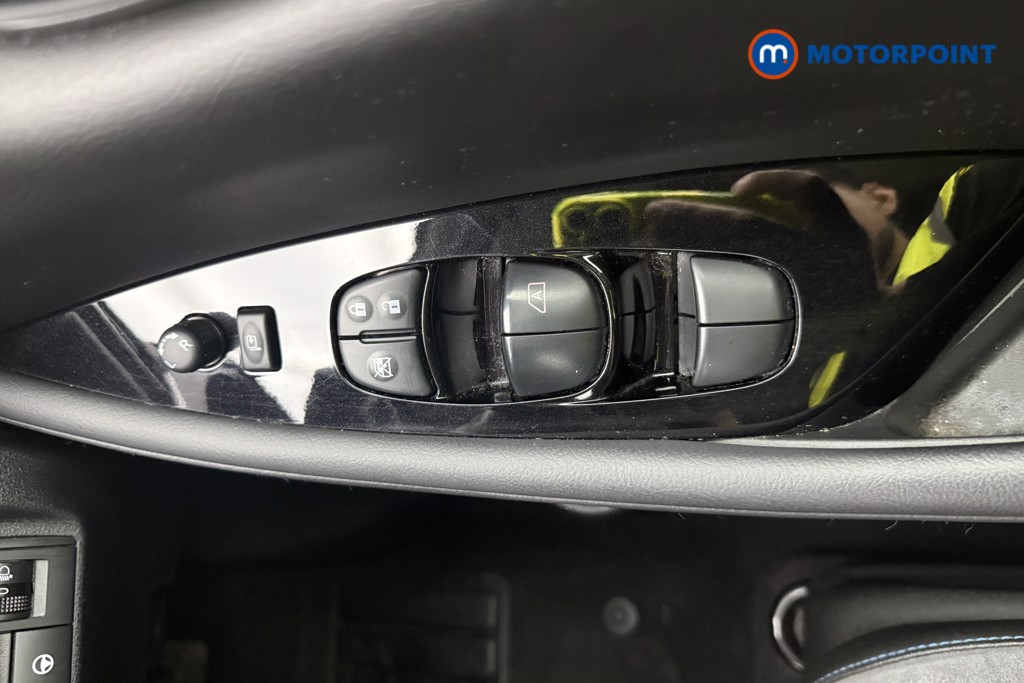 Nissan Leaf Tekna Automatic Electric Hatchback - Stock Number (1570809) - 13th supplementary image