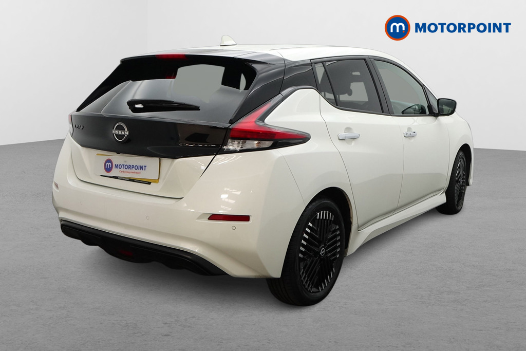 Nissan Leaf Tekna Automatic Electric Hatchback - Stock Number (1570809) - Drivers side rear corner