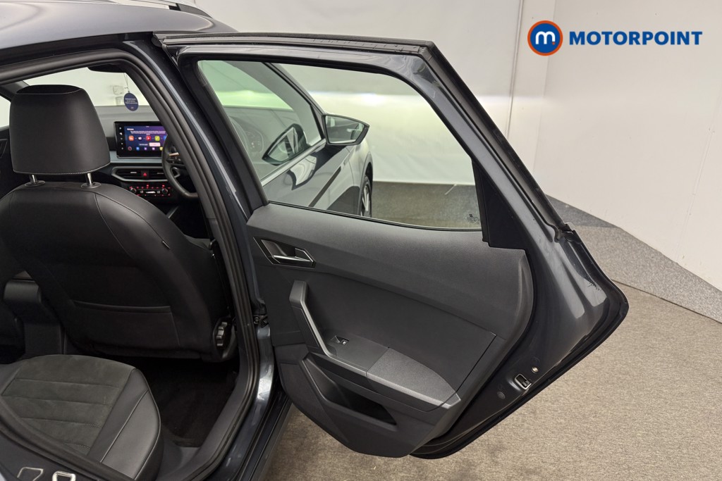 Seat Arona Xperience Lux Automatic Petrol SUV - Stock Number (1571137) - 7th supplementary image