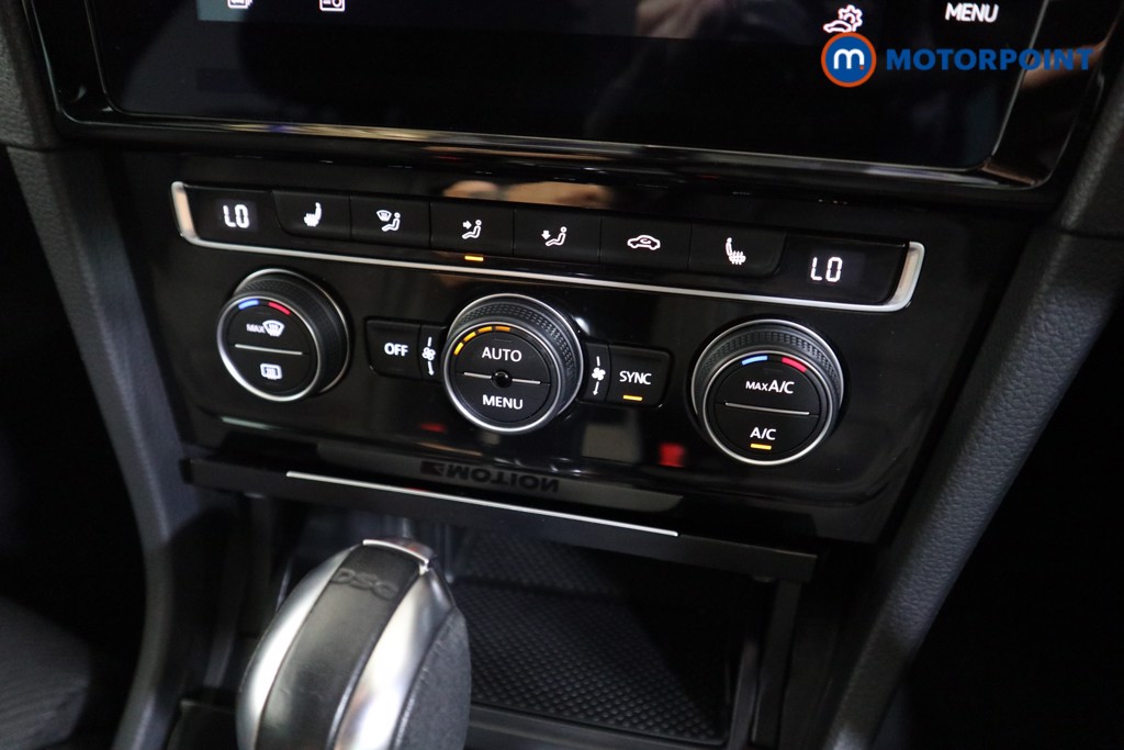 Volkswagen Golf R Automatic Petrol Hatchback - Stock Number (1571172) - 7th supplementary image