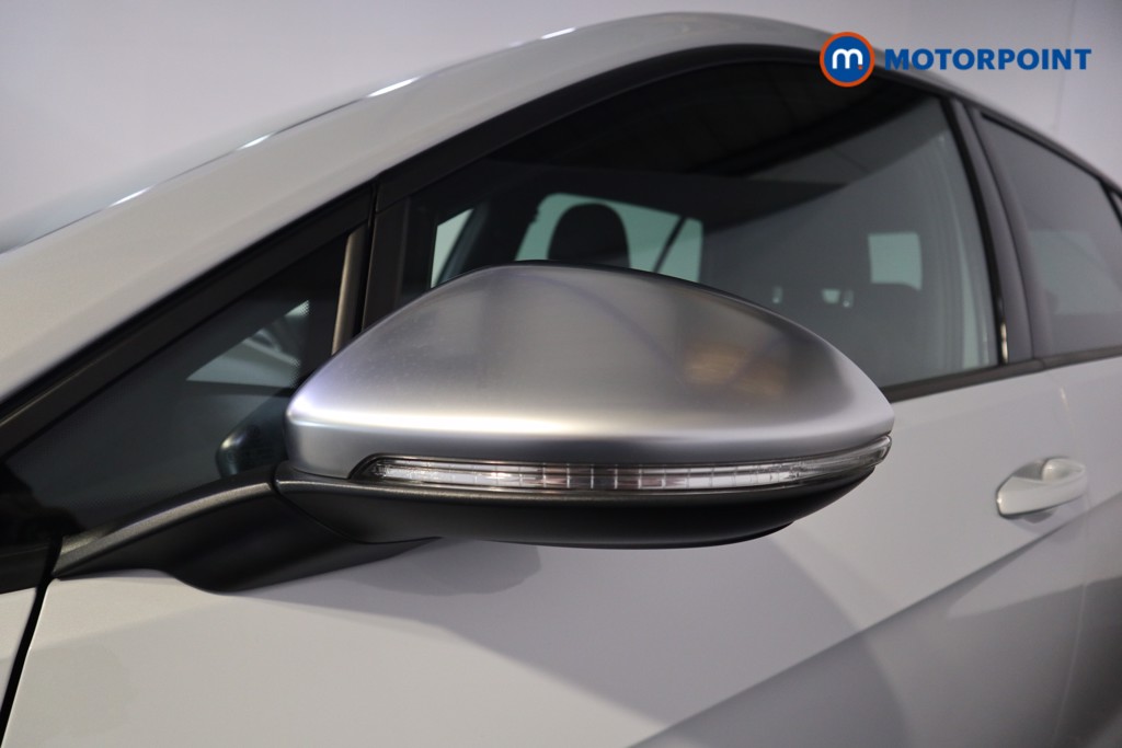 Volkswagen Golf R Automatic Petrol Hatchback - Stock Number (1571172) - 24th supplementary image