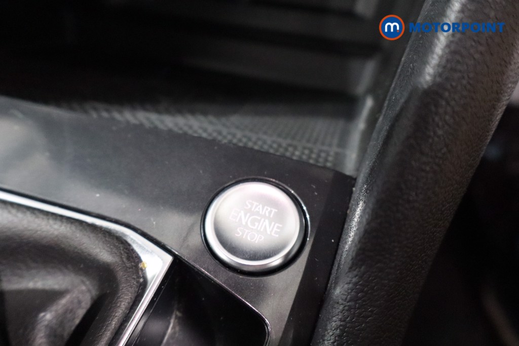 Volkswagen Tiguan Allspace R-Line Automatic Diesel SUV - Stock Number (1571248) - 13th supplementary image