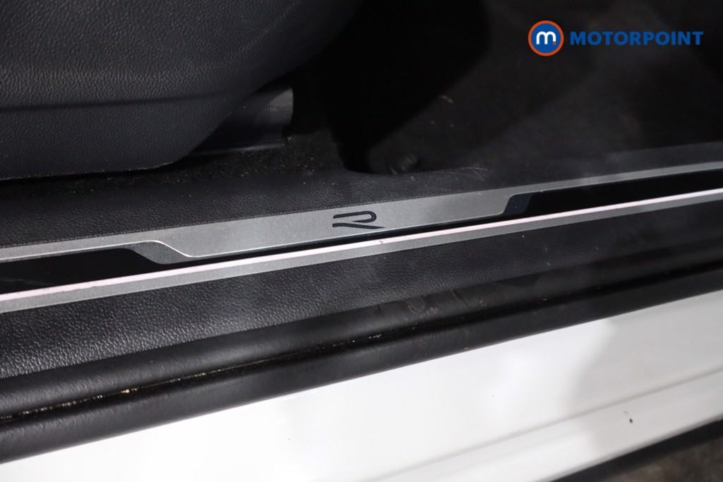 Volkswagen Tiguan Allspace R-Line Automatic Diesel SUV - Stock Number (1571248) - 24th supplementary image