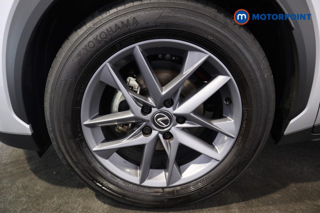 Lexus LBX Premium Automatic Petrol-Electric Hybrid SUV - Stock Number (1571306) - 15th supplementary image
