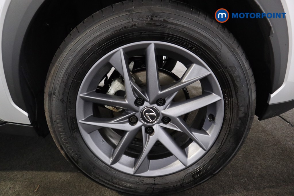 Lexus LBX Premium Automatic Petrol-Electric Hybrid SUV - Stock Number (1571306) - 16th supplementary image