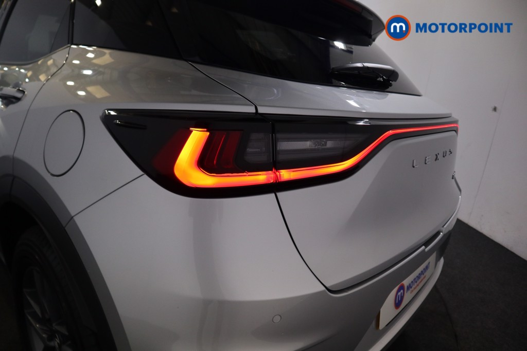 Lexus LBX Premium Automatic Petrol-Electric Hybrid SUV - Stock Number (1571306) - 19th supplementary image