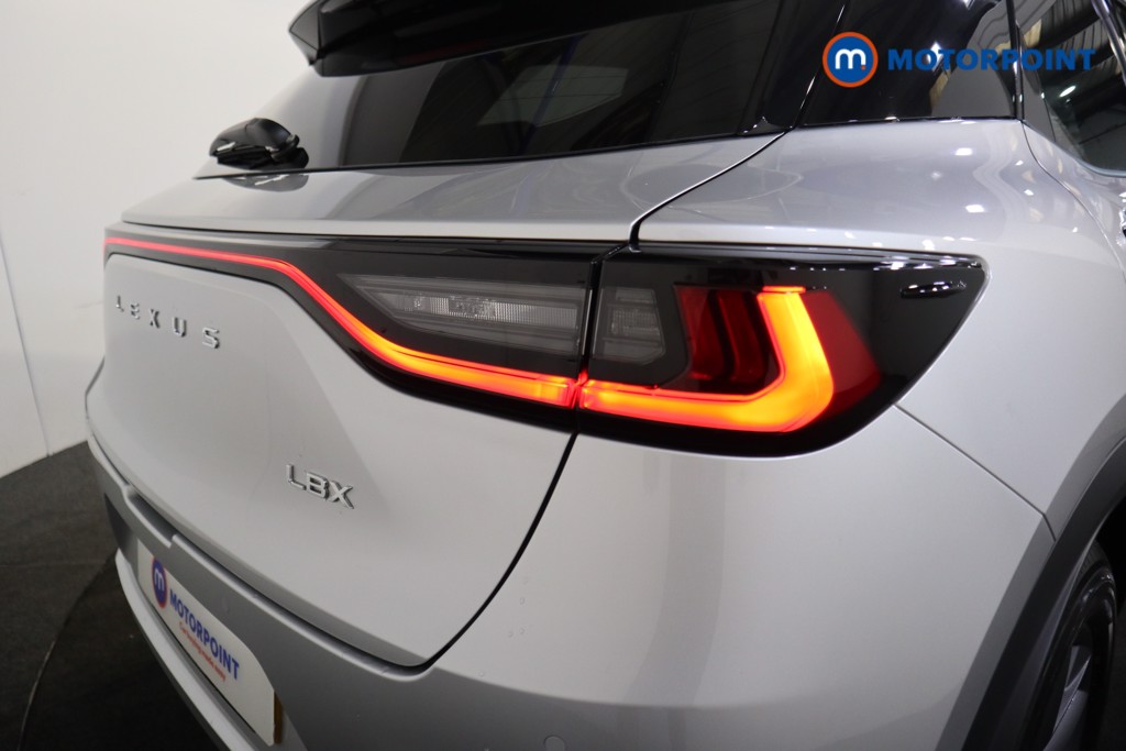 Lexus LBX Premium Automatic Petrol-Electric Hybrid SUV - Stock Number (1571306) - 20th supplementary image