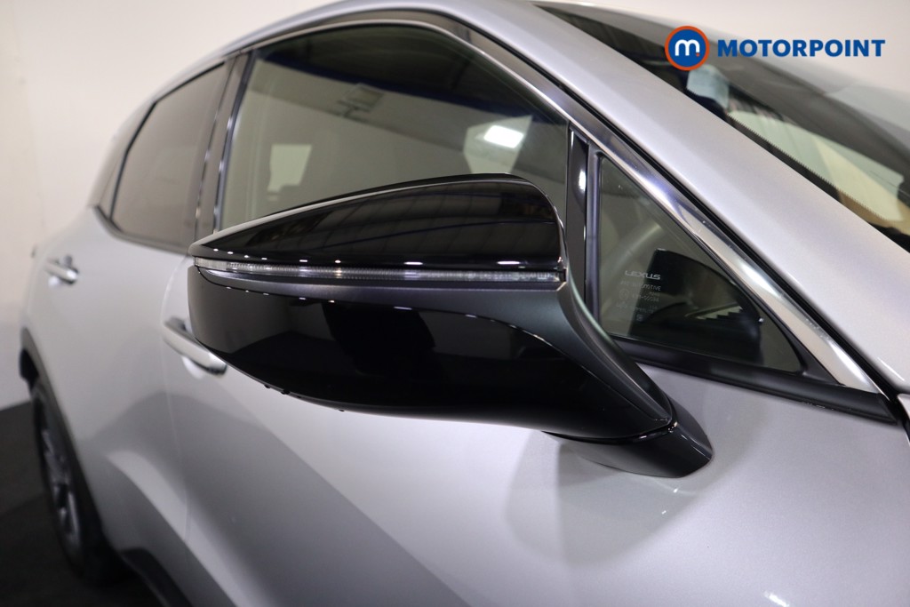 Lexus LBX Premium Automatic Petrol-Electric Hybrid SUV - Stock Number (1571306) - 21st supplementary image