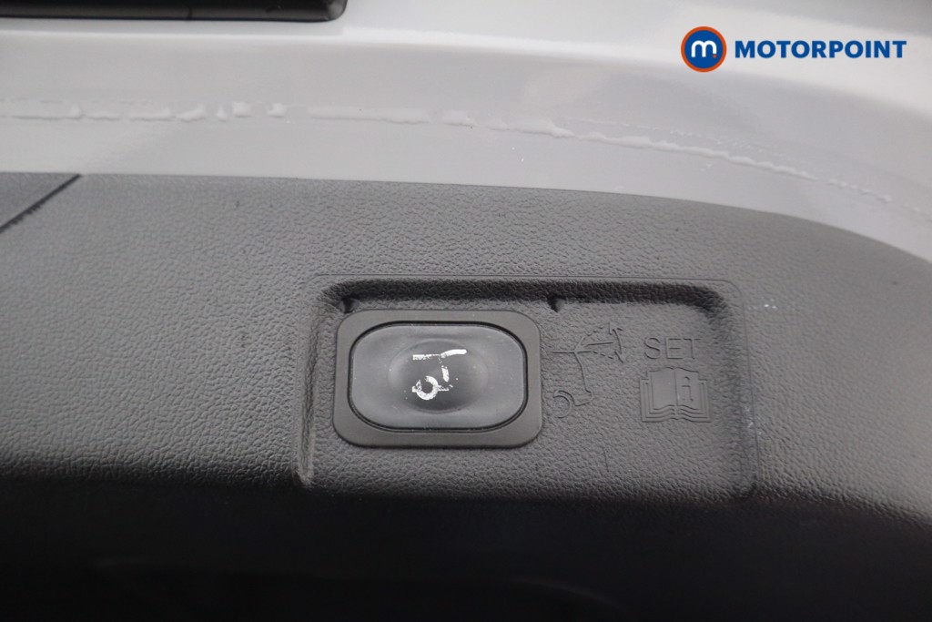 Ford Puma St-Line X Manual Petrol-Electric Hybrid SUV - Stock Number (1571484) - 15th supplementary image
