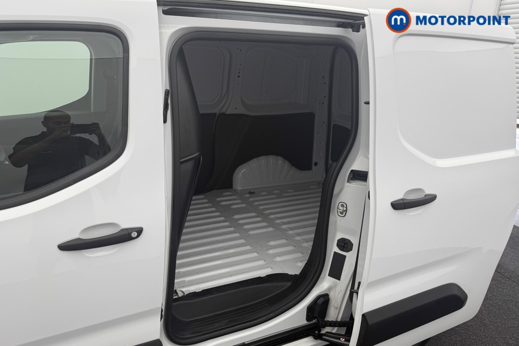 Peugeot Partner Professional Manual Diesel Panel Van - Stock Number (1572144) - 17th supplementary image