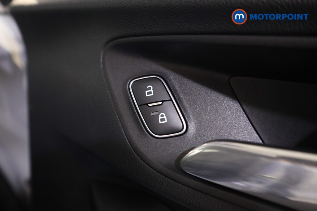 Ford Puma Titanium First Edition Manual Petrol-Electric Hybrid SUV - Stock Number (1563752) - 11th supplementary image