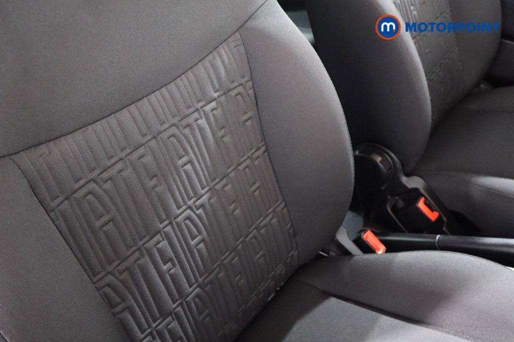 Fiat 500 TOP Manual Petrol-Electric Hybrid Hatchback - Stock Number (1565268) - 21st supplementary image