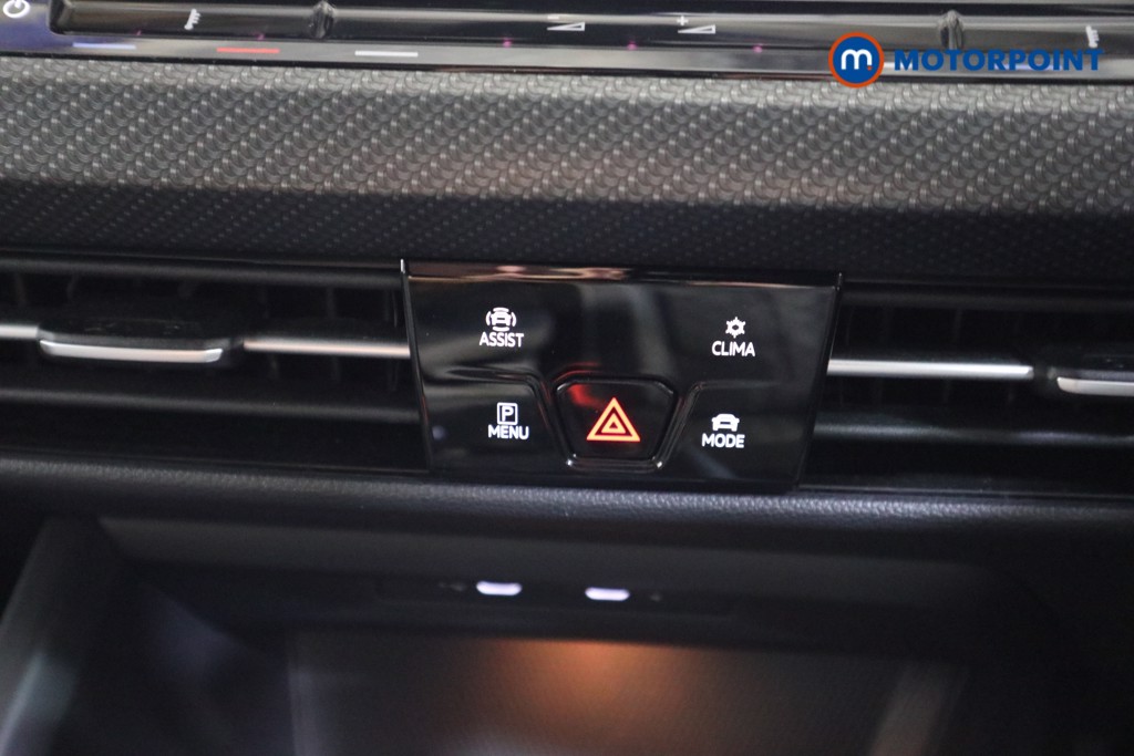 Volkswagen Golf R-Line Automatic Petrol Hatchback - Stock Number (1565575) - 7th supplementary image