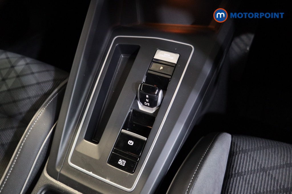 Volkswagen Golf R-Line Automatic Petrol Hatchback - Stock Number (1565575) - 8th supplementary image